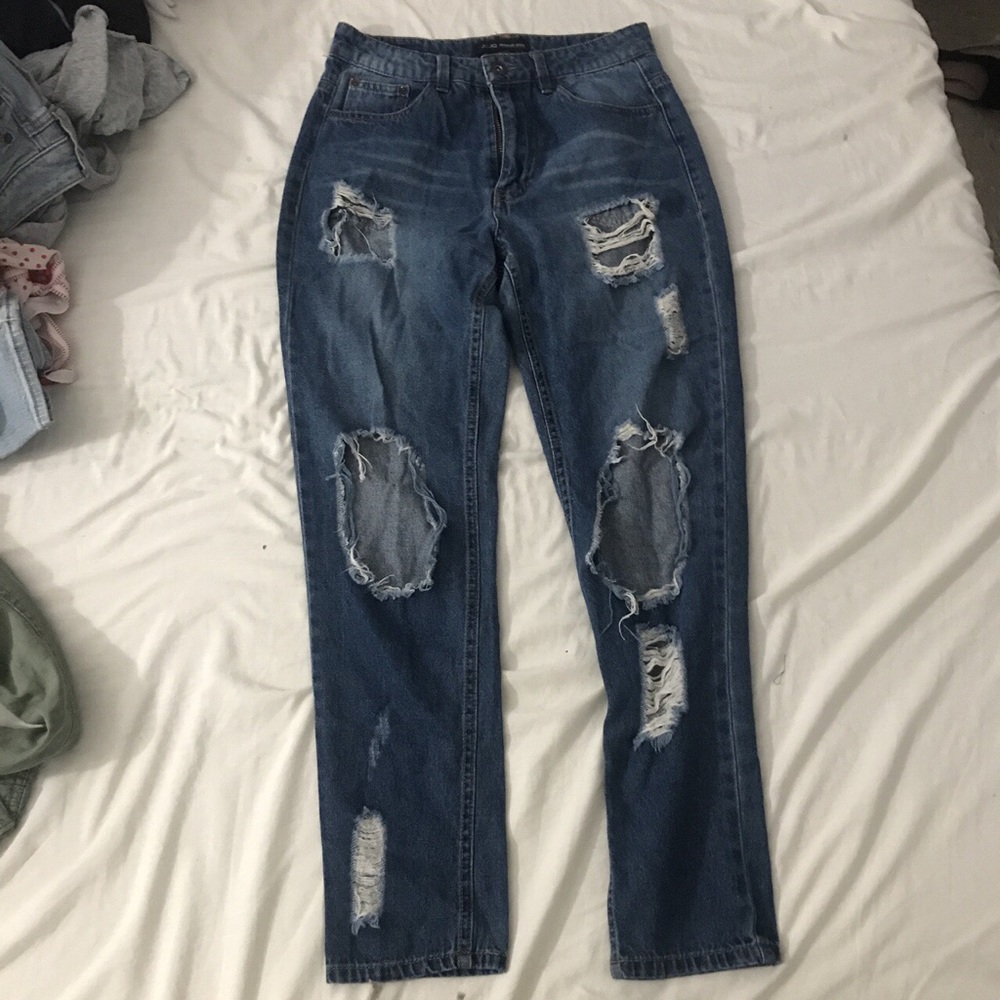 Ripped Mom Jeans